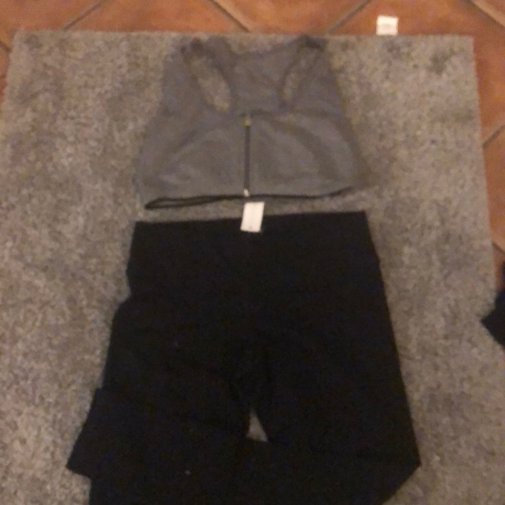 Hot yoga pants w top